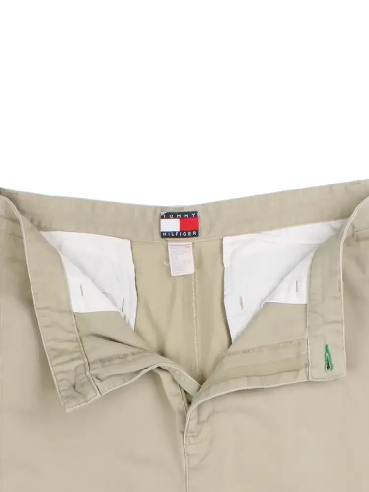 Tommy Hilfiger Chino Shorts (Size L) - Shorts